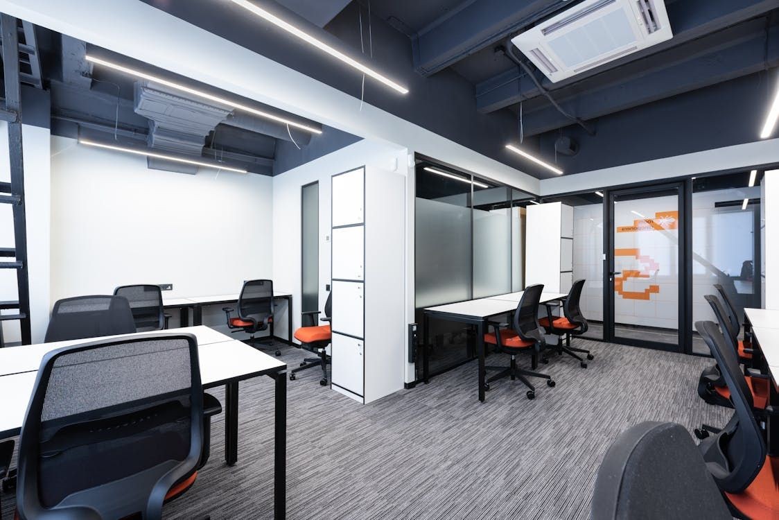 COMMERCIAL INTERIOR DESIGN 